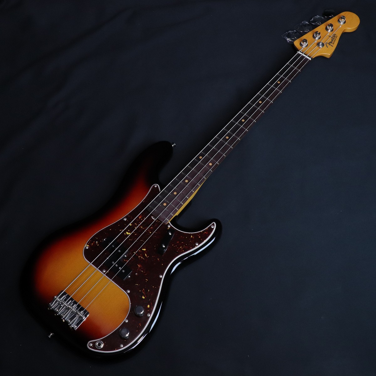 FENDER USA PRECISION BASS ヴィンテージ　ケースつき Fender USA American Vintage II 1954 Precision Bass (Vintage