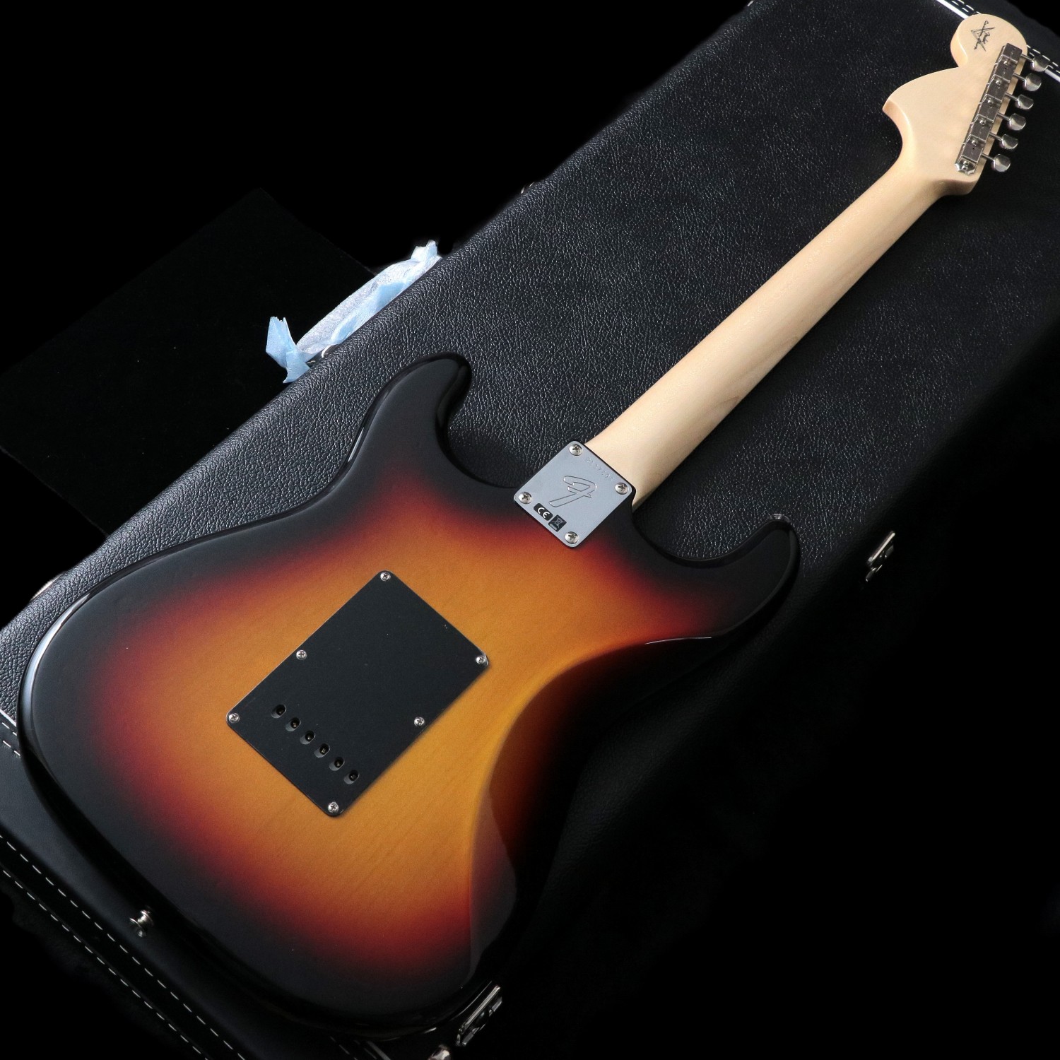 Mavis / Stratocaster ギター 中古　スタンド付き Yahoo!オークション -「mavis ストラトタイプ」の落札相場・落札価格