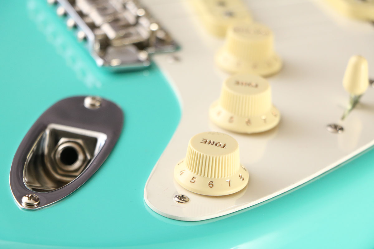 STEAD 冷感アイスボンチョ 2色セット(※旧タイプ) Fender USA American Vintage II 1957 Stratocaster (Sea Foam