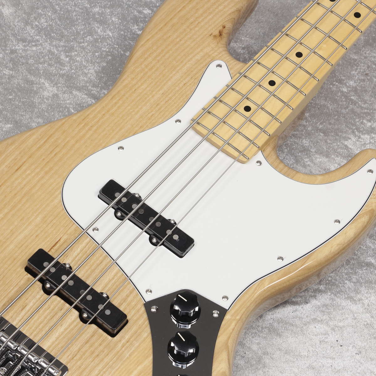 Fender / ISHIBASHI FSR MIJ Hybrid II Jazz Bass Ash body