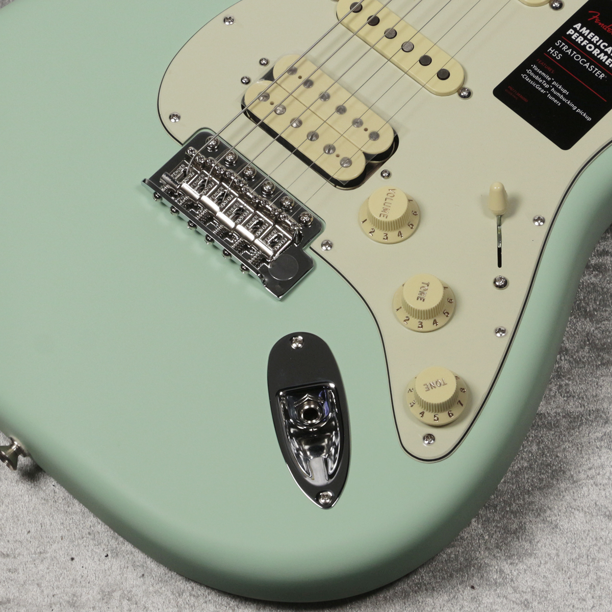 Fender USA / American Performer Stratocaster HSS Maple Satin