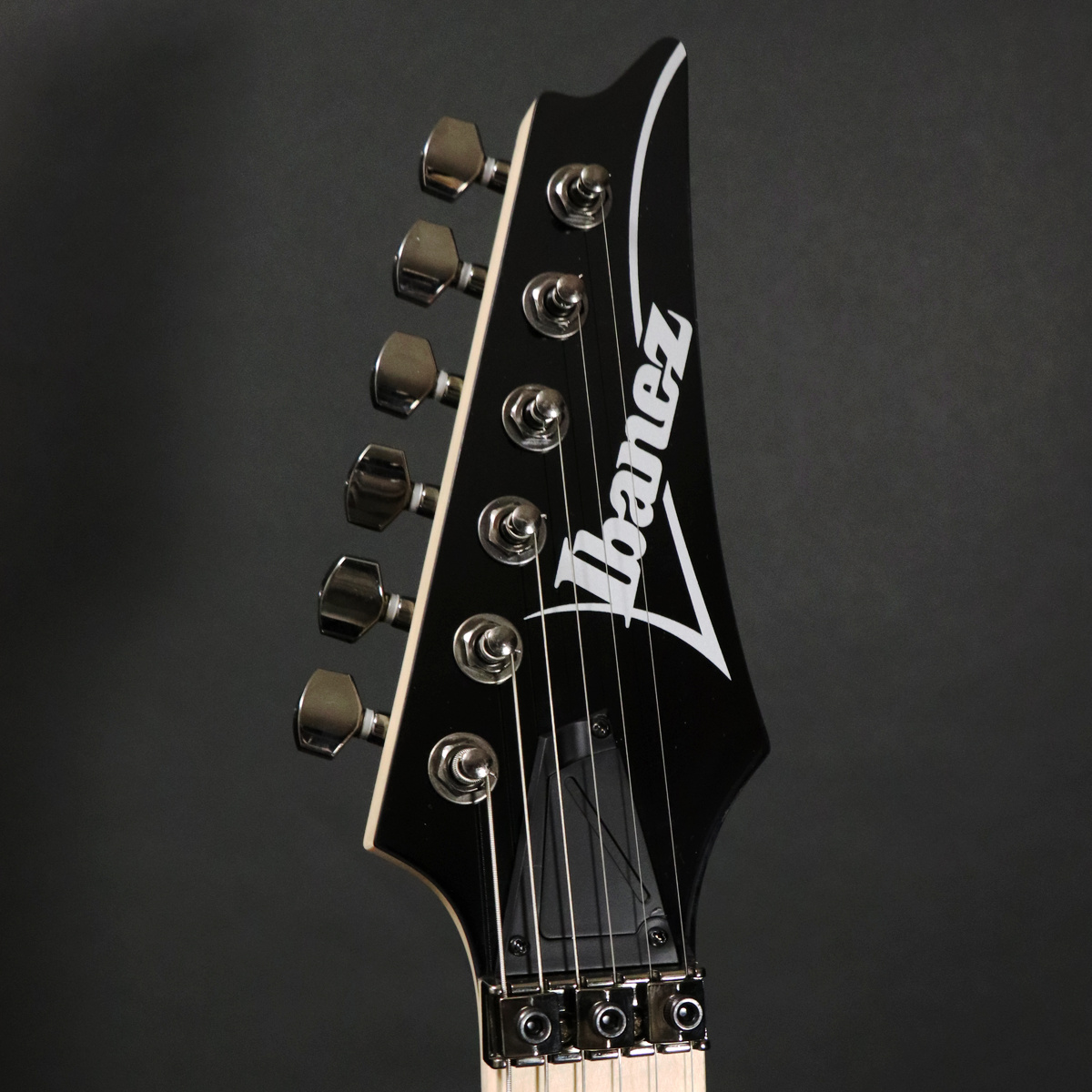 Ibanez BTB475 ブラックメタリックカラー フレットレス （Ibanez