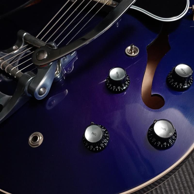sグーフィとプルート 2001 Gibson SG Blue Teal “Flip Flop” w/Bigsby B3 & Towner