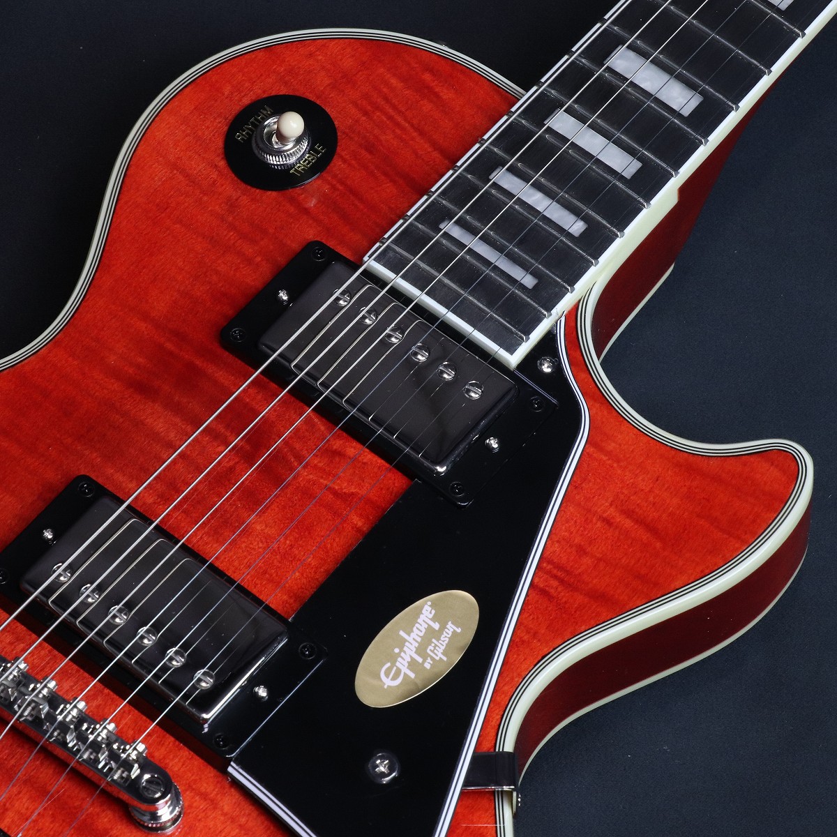 【美品】Epiphone エレキギター Les Paulモデル 特典付き》Epiphone / Inspired by Gibson Les Paul Custom