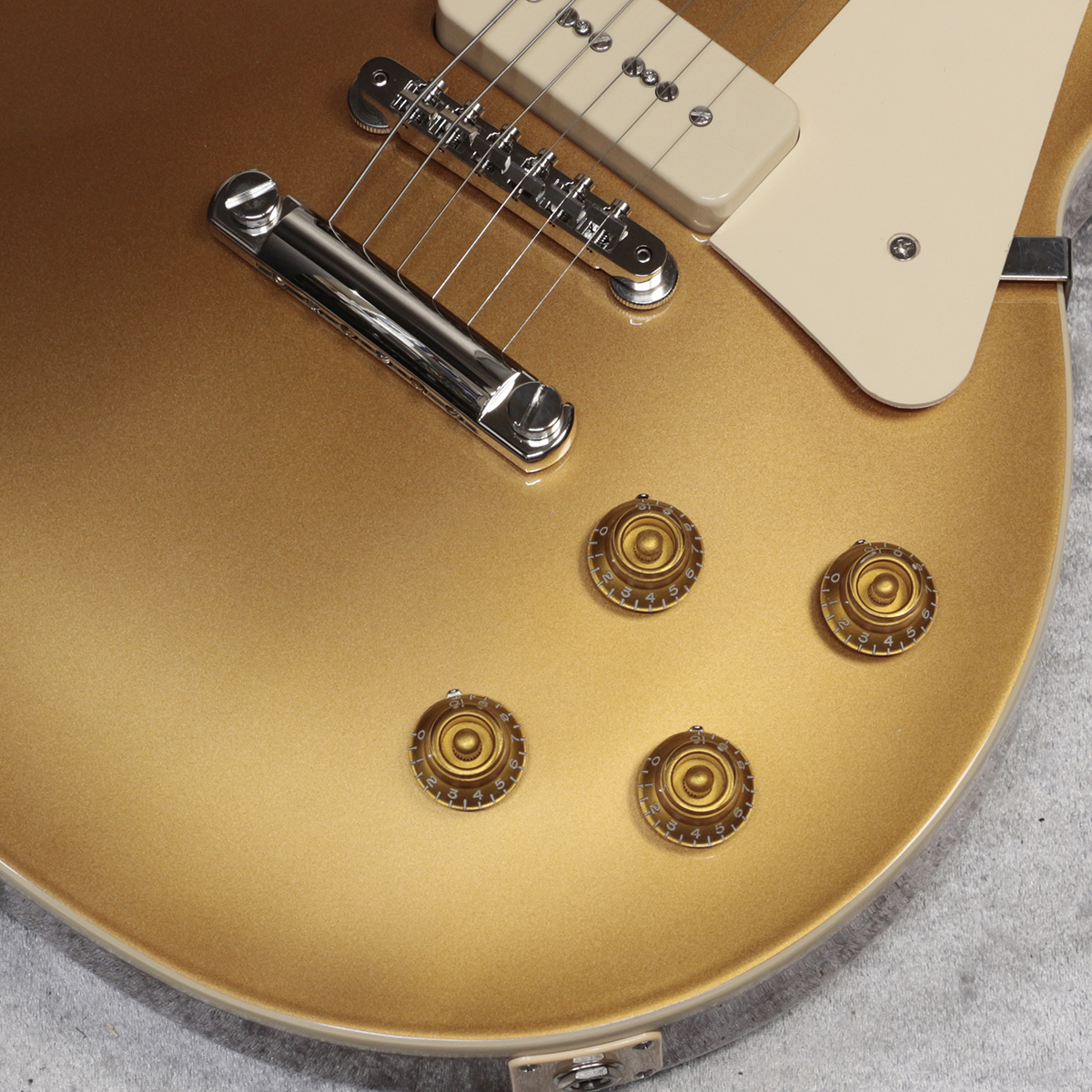 Gibson USA / Les Paul Standard 50s P-90 Gold Top(重量:4.35kg