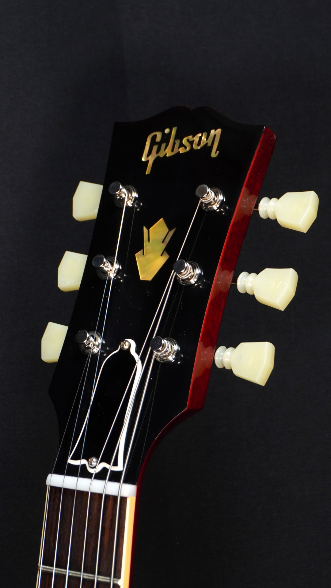 suページです♡ Gibson Custom Shop 1964 ES-335 Reissue Silver Sparkle Black