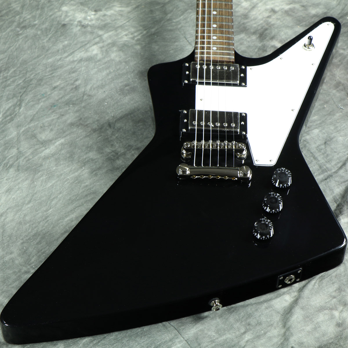 Epiphone / Inspired by Gibson Explorer Ebony エレキギター エクスプローラー 【アウトレット特価】