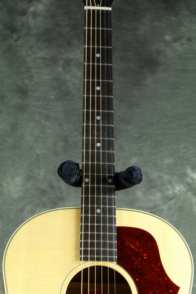 Gibson アコースティックギター j50 2012年 Gibson J-50 1990 - 2012 | Reverb
