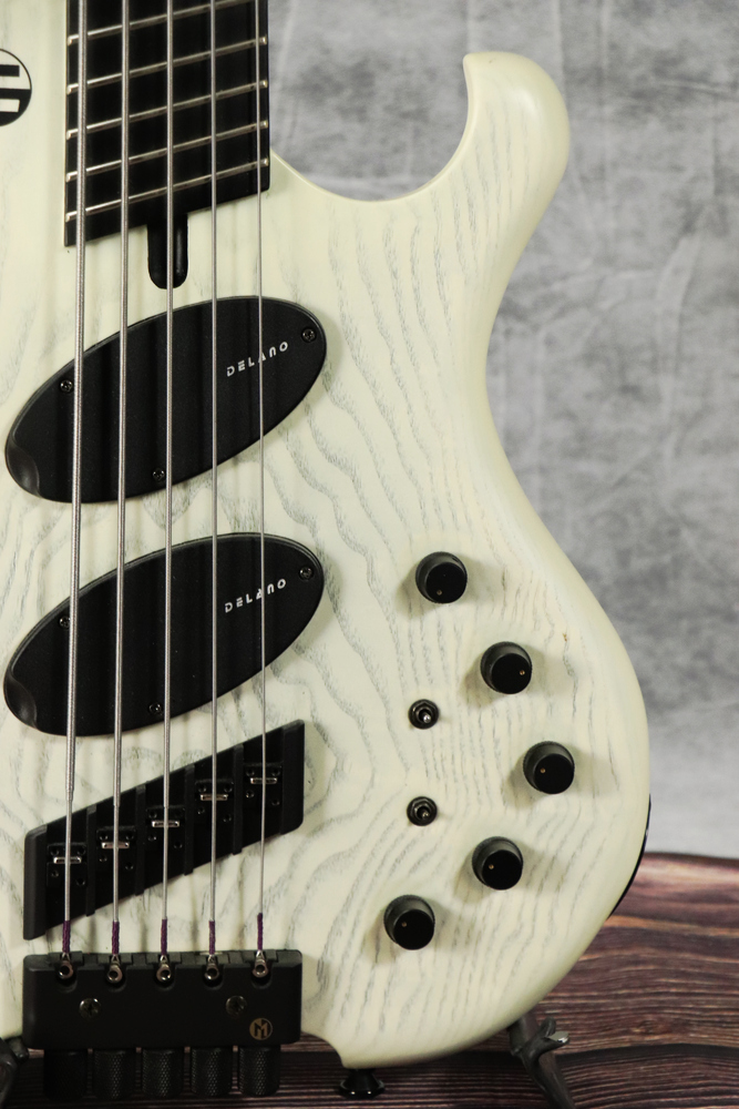Maruszczyk Instruments FROG Omega5a価格相談可 Maruszczyk / Frog Omega 5a Headless Multi Scale Quilted Ash