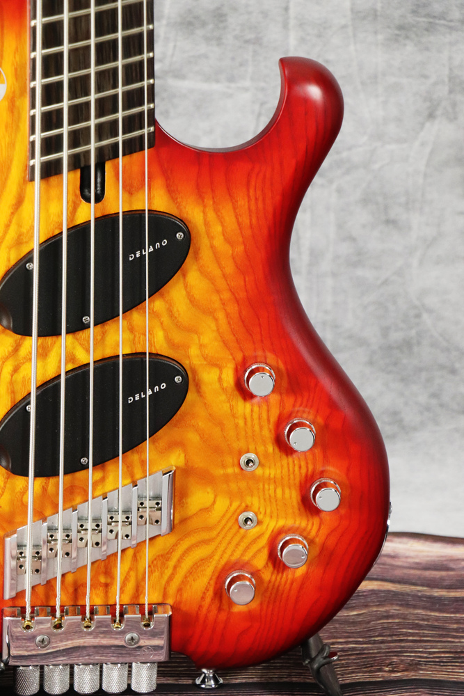 Maruszczyk Instruments FROG Omega 5a 超希少 Maruszczyk / Frog Omega 5a Headless Multi Scale Quilted Ash