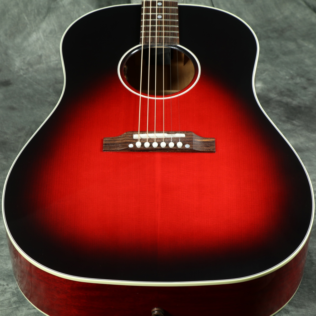 Gibson / Slash J-45 Vermillion Burst [S/N 21131092