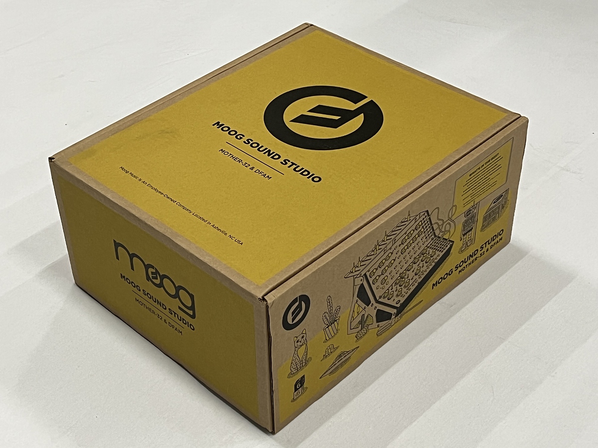 moog モーグ / Moog Sound Studio Mother-32 & DFAM セミ・モジュラー・シンセGIFT BOX【2級品特価】