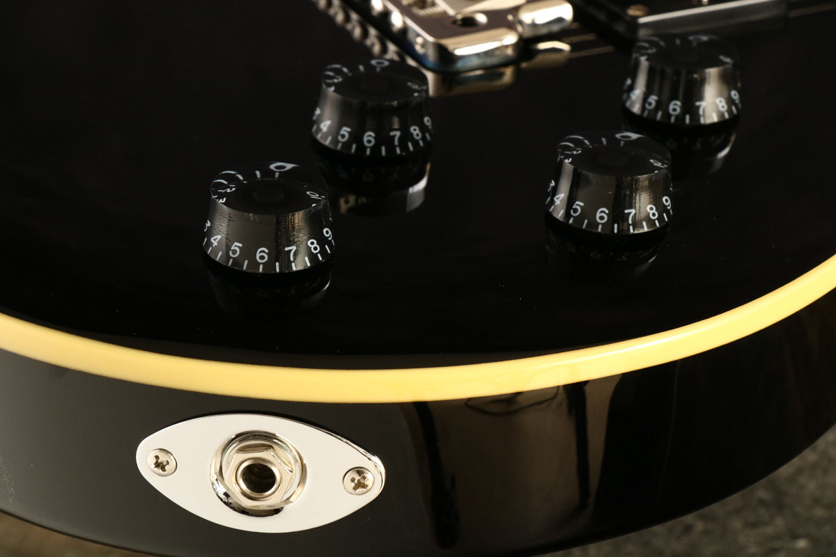 PRS Tremonti Standard SE Mark レスポール型ギター PRS SE Mark Tremonti Standard Black (2022) - Guitar Compare
