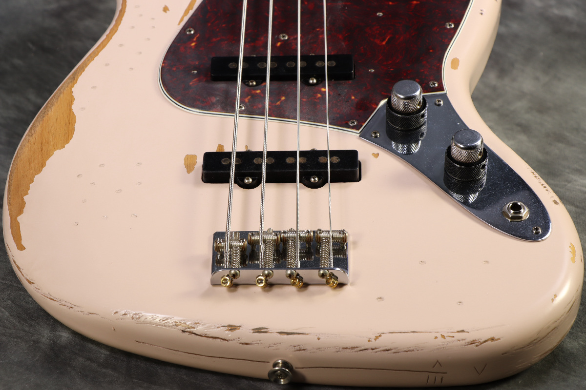 Fender / Flea Jazz Bass Road Worn Faded Shell Pink フリー