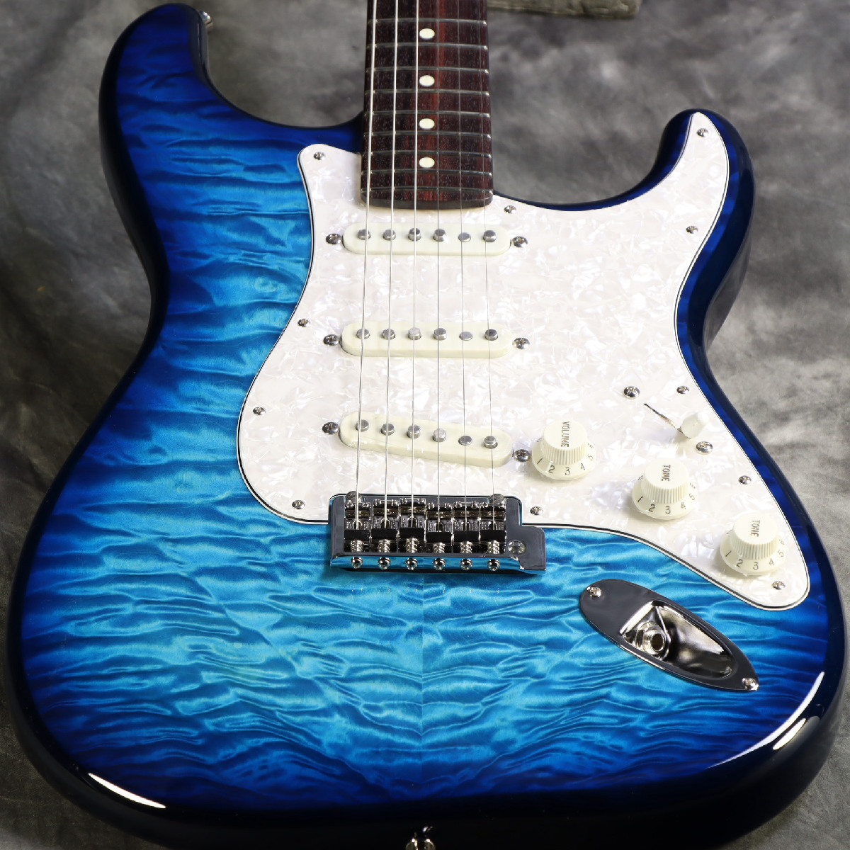 Fender / ISHIBASHI FSR Made in Japan Hybrid II Stratocaster