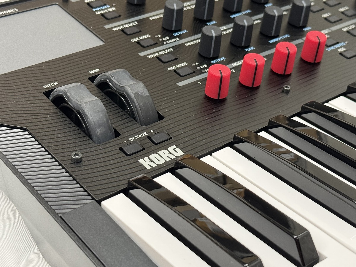 KORG コルグ / modwave ウェーブルテーブル・シンセサイザー【2
