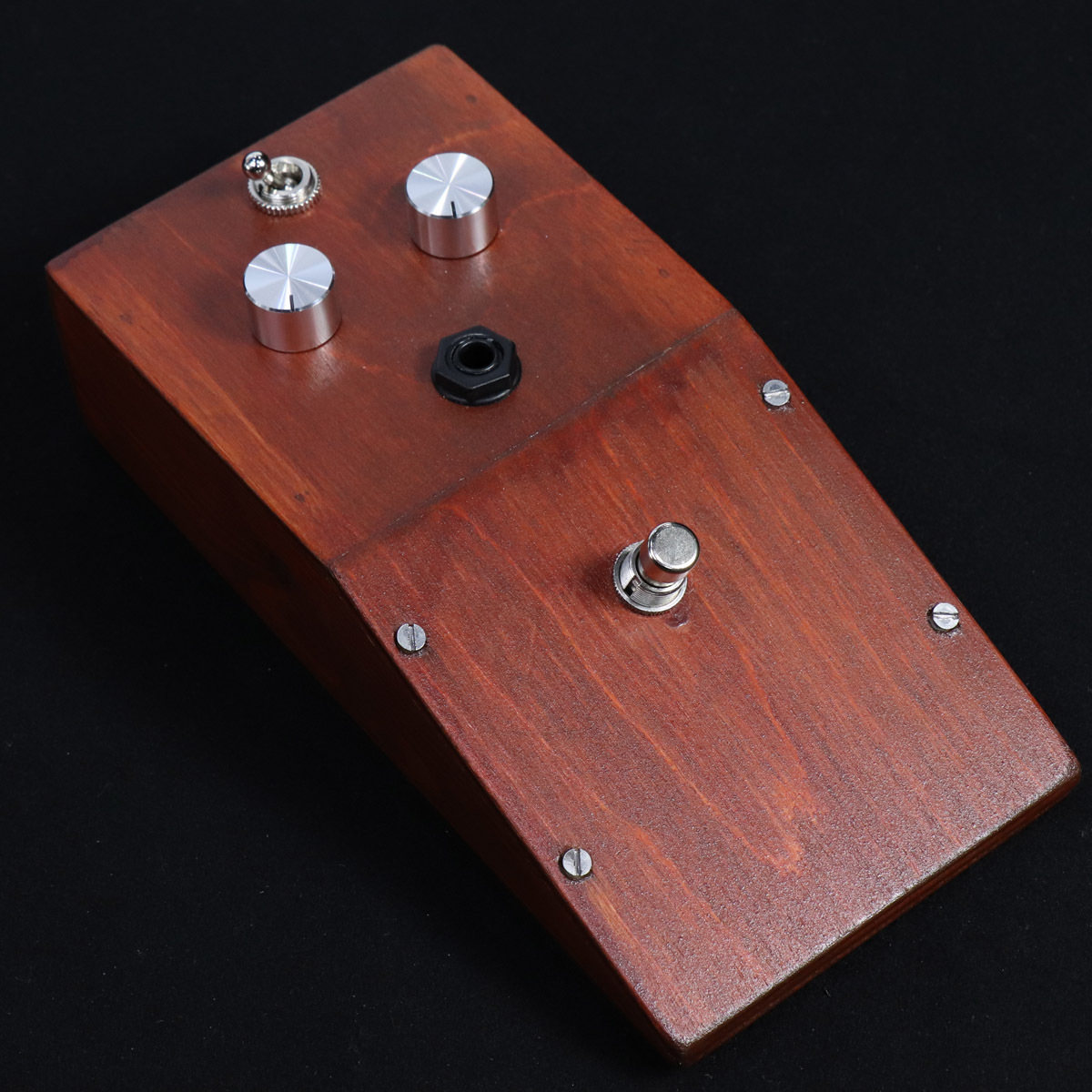 The British Pedal Company / Special Edition Wooden Case