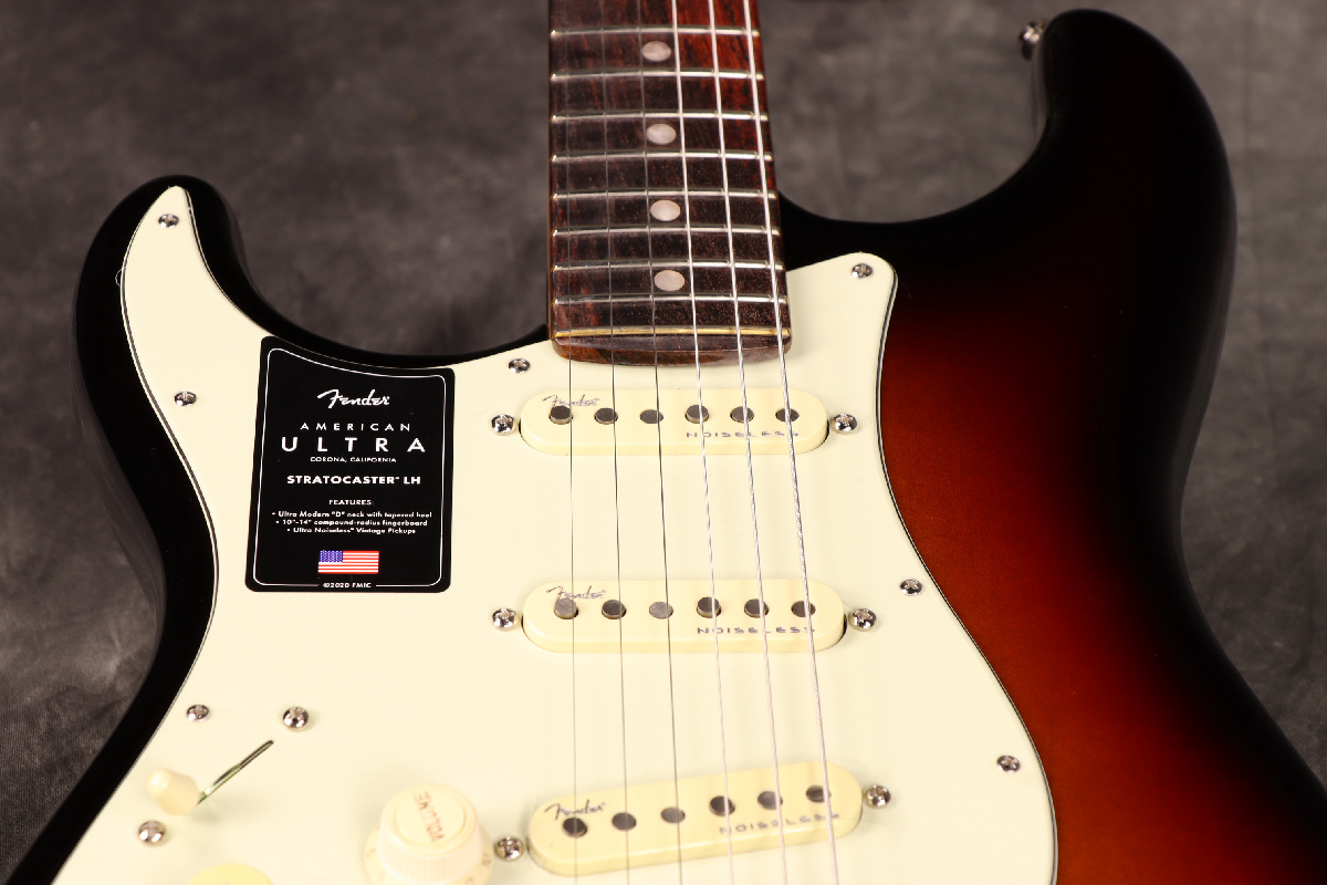 Fender USA American Stratocaster レフティー Fender American Deluxe Stratocaster Candy Apple Red USA 2002