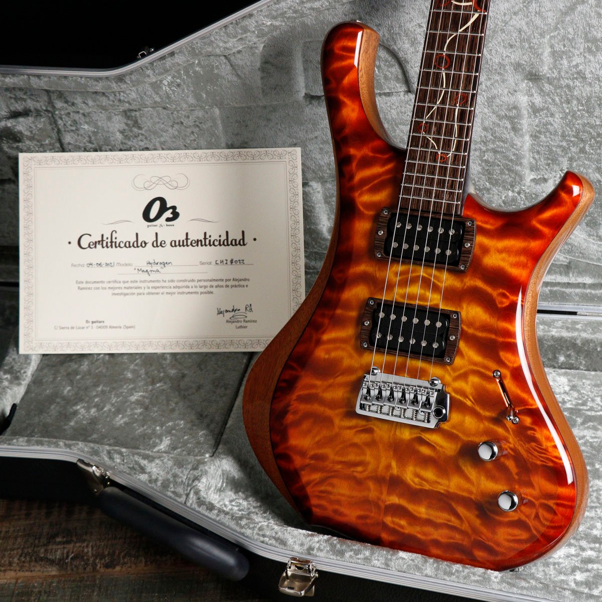 Italia guitar Lusso 調整メンテナンス済み
