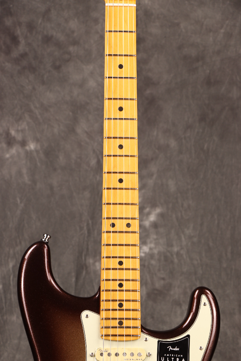 Fender / American Ultra Stratocaster Maple Fingerboard Mocha