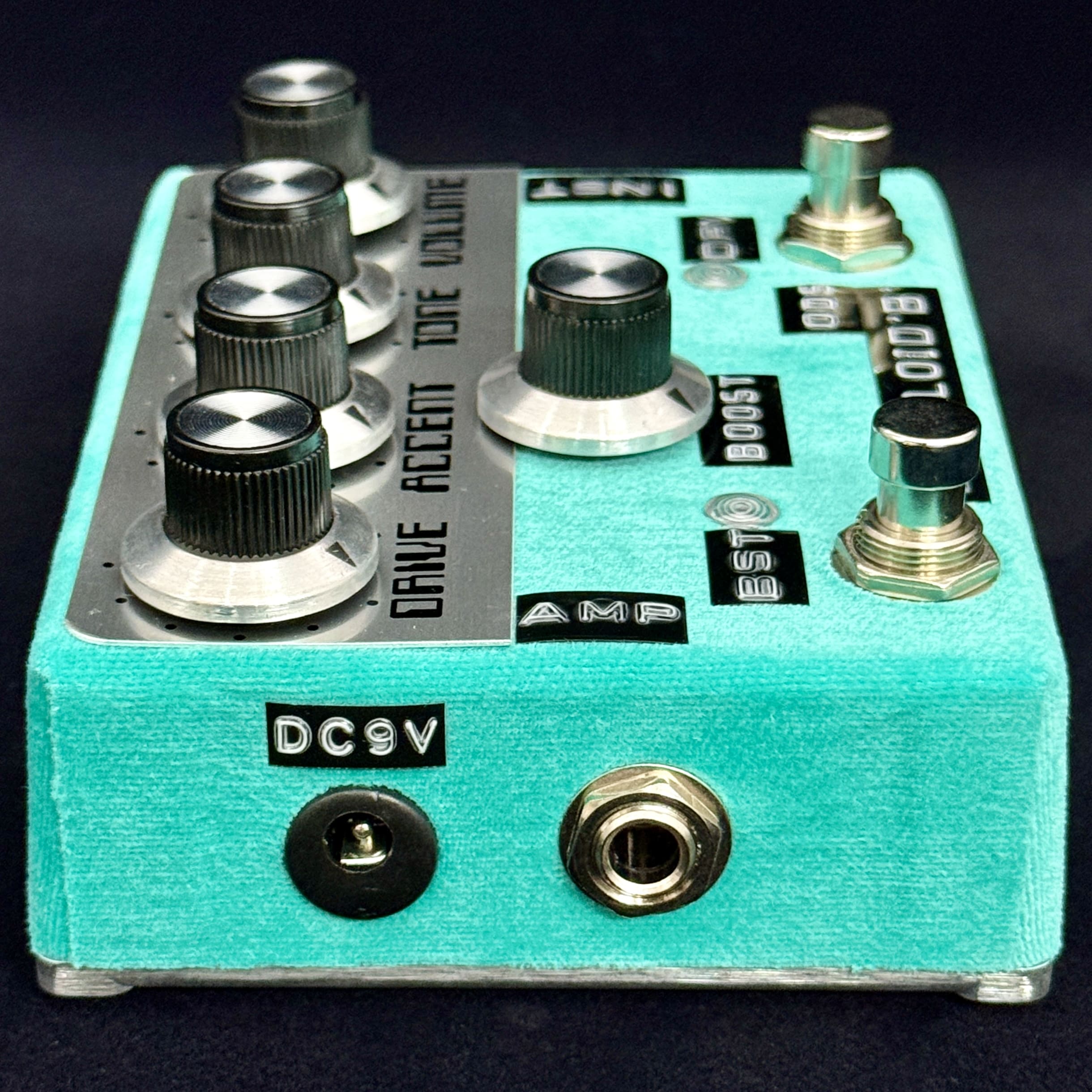 新品！オーバードライブ、ディストーション、コーラス、ディレイ、4個セット！ TBCFX 【OUTLETセール】MIGHTY DRIVE 4 ｜イケベ楽器店