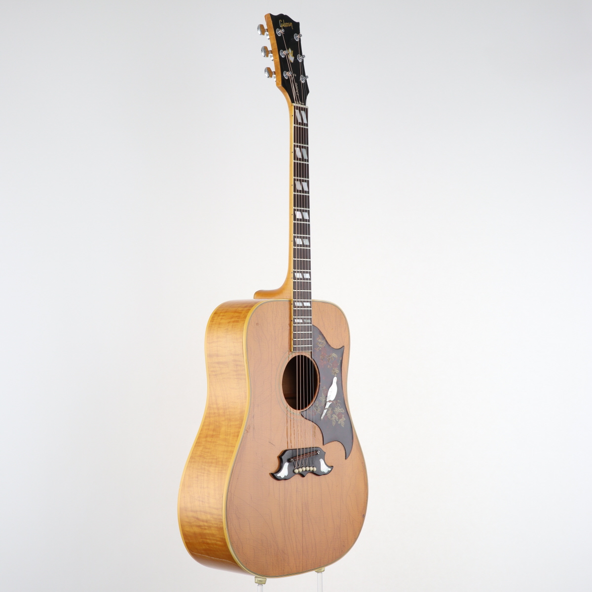 Gibson Dove 1969年　本物のヴィンテージ！ アコースティックギター Gibson Dove 1969年 本物のヴィンテージ！ アコースティック