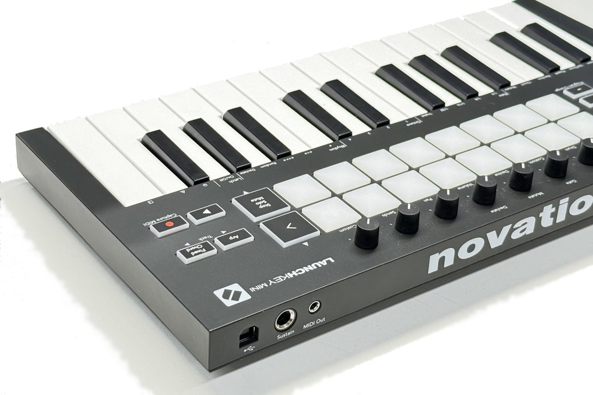 Novation Launchkey Mini MK3｜ミュージックランドKEY