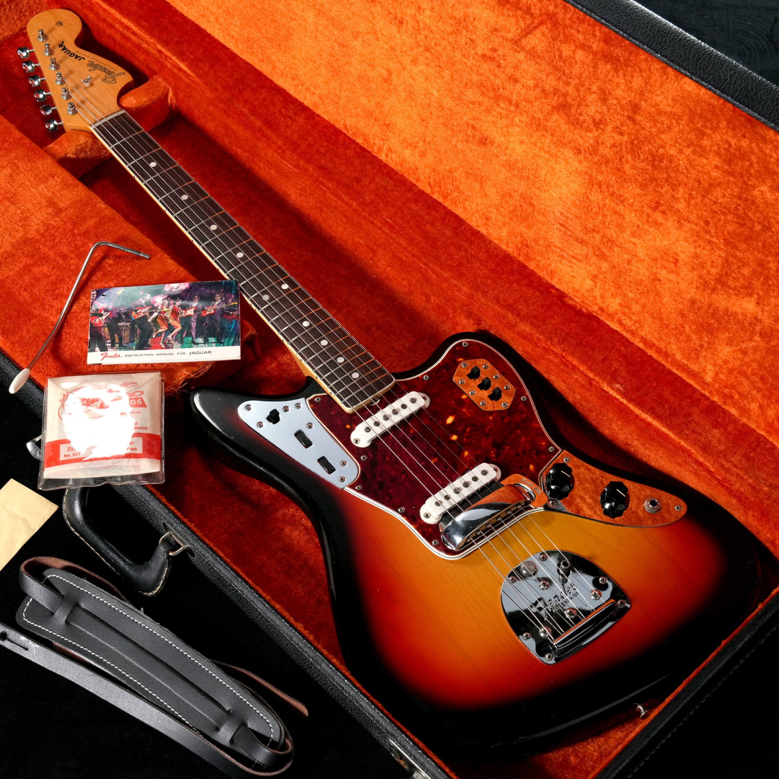 Vintage】FENDER / 1965 Jaguar Sunburst 【渋谷店】【高解像度