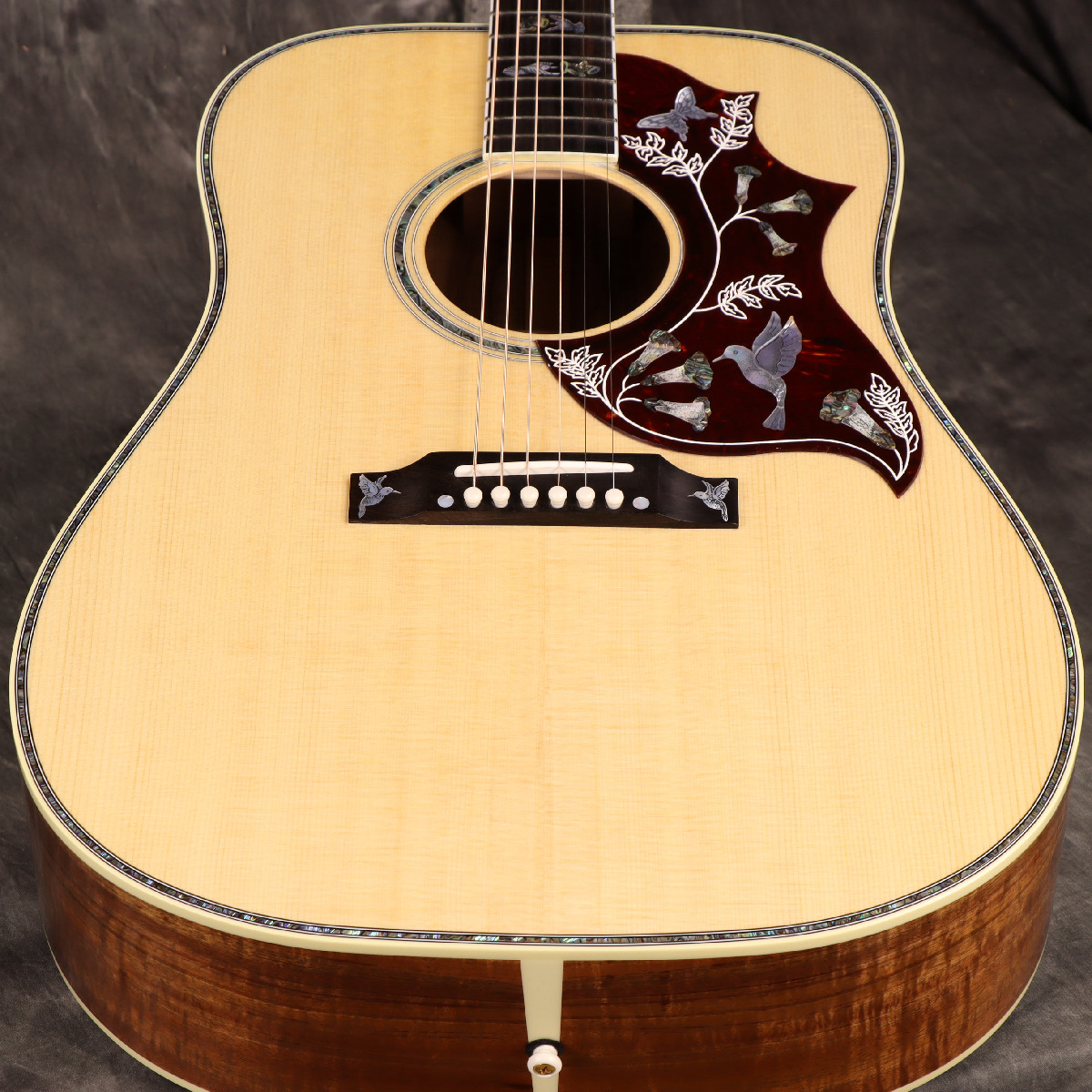 Gibson / Custom Shop Hummingbird Custom Koa Antique Natural
