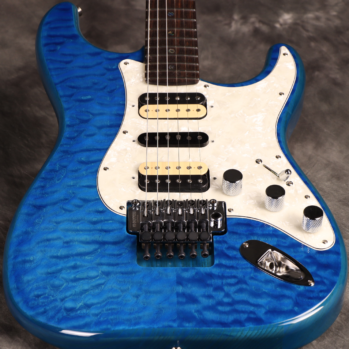 本日限定価格FenderMichiyaHaruhata Stratocaster Amazon.co.jp: Fender エレキギター Michiya Haruhata