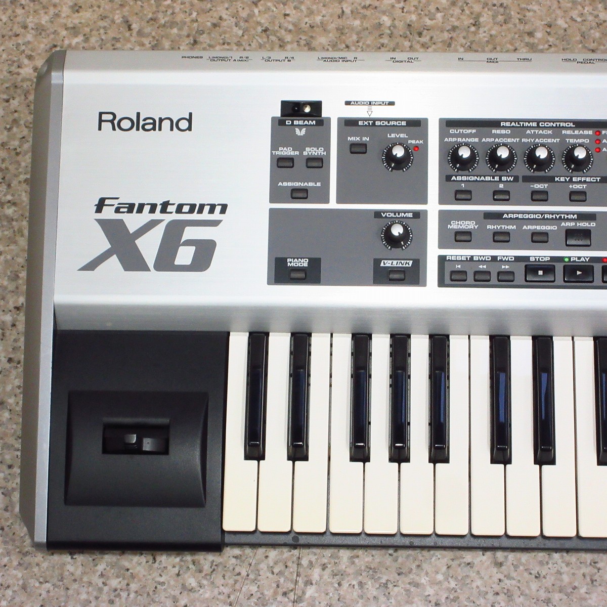 ローランド　fantom x6 Roland FANTOM-06 / 07 / 08 | 軽量ボディに最上級サウンド