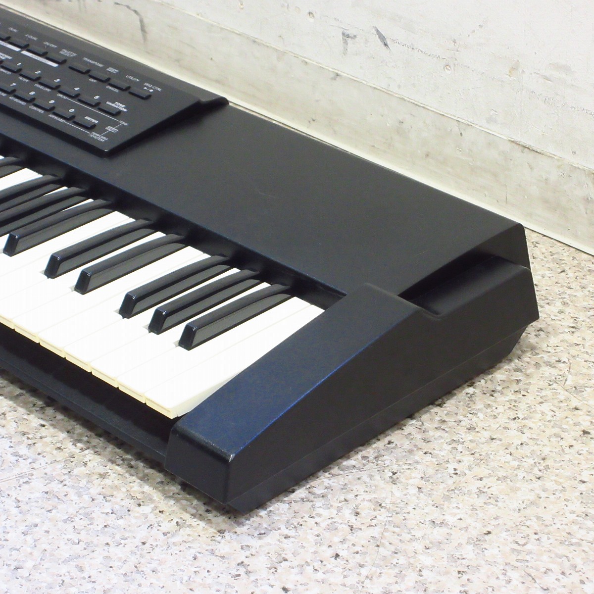Roland ローランド シンセサイザー XP-10 動作品 中古】Roland / XP-10 