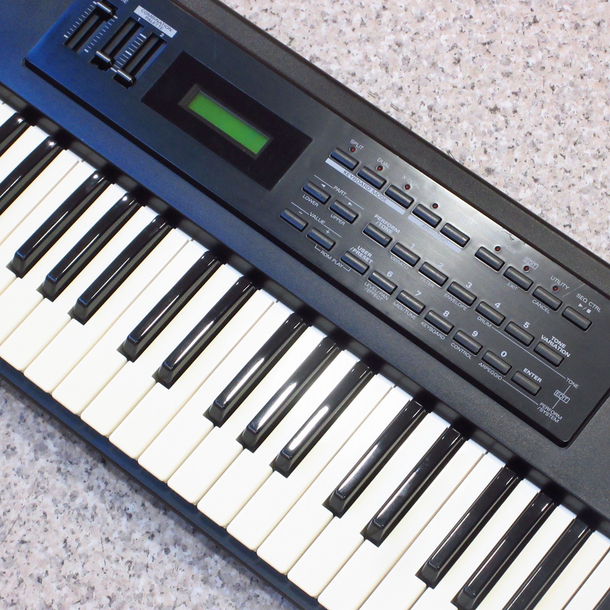 ローランド シンセサイザー XP-10 家楽器探訪9】 Roland XP-10｜iyou