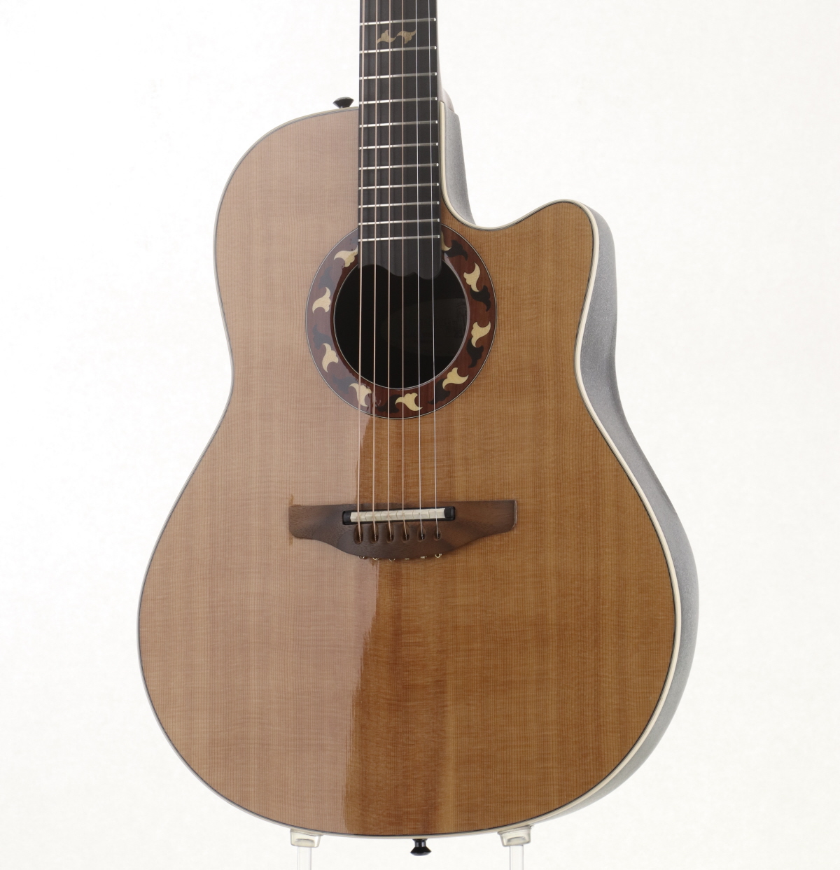 中古】Ovation / 6774 Folklore Mid-Depth Cutaway 【心斎橋店