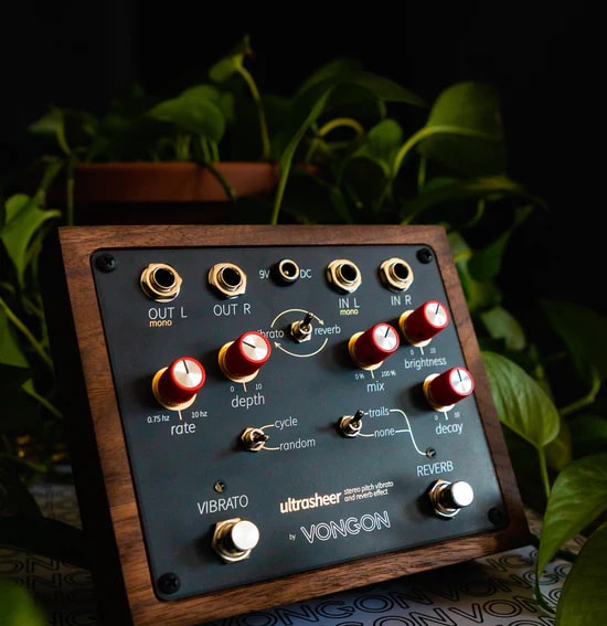 VONGON ultrasheer ステレオリバーブ／ビブラート Vongon Ultrasheer Vibrato + Reverb Pedal - Perfect Circuit