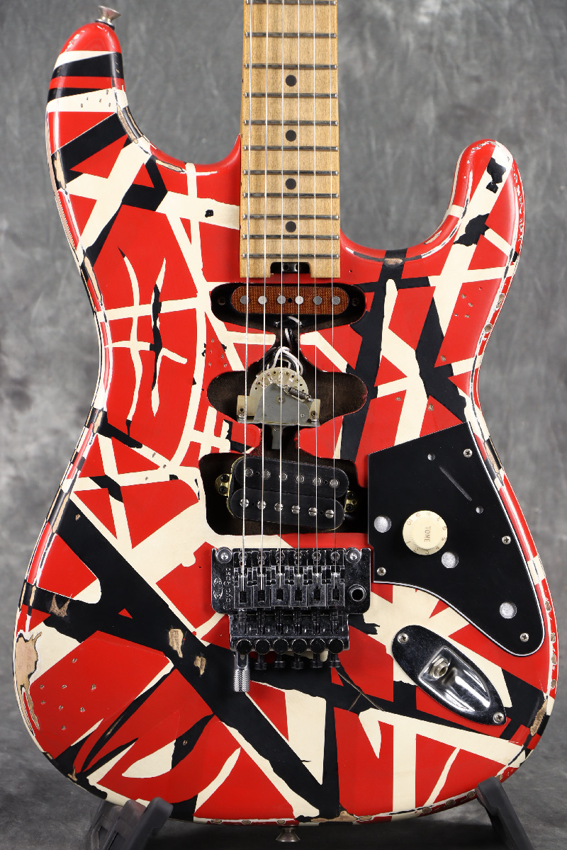 EVH / Striped Series Frankie Red/White/Black Relic エディ