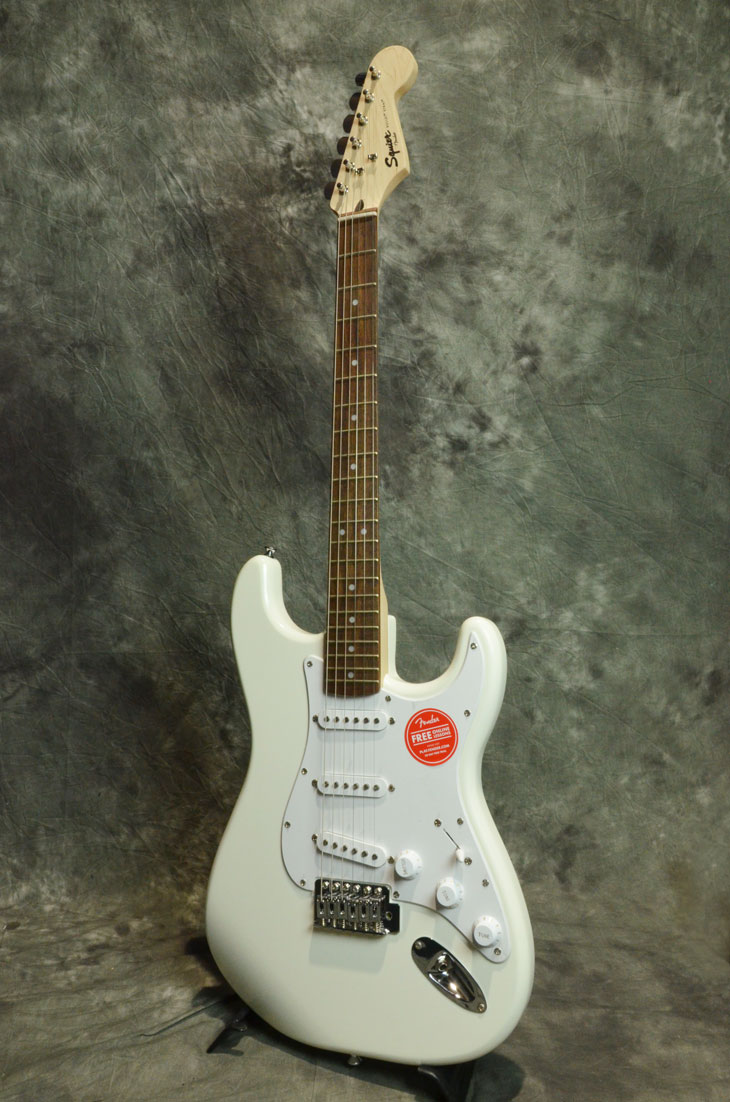 Squier / Bullet Strat With Tremolo AWT IL | イシバシ楽器