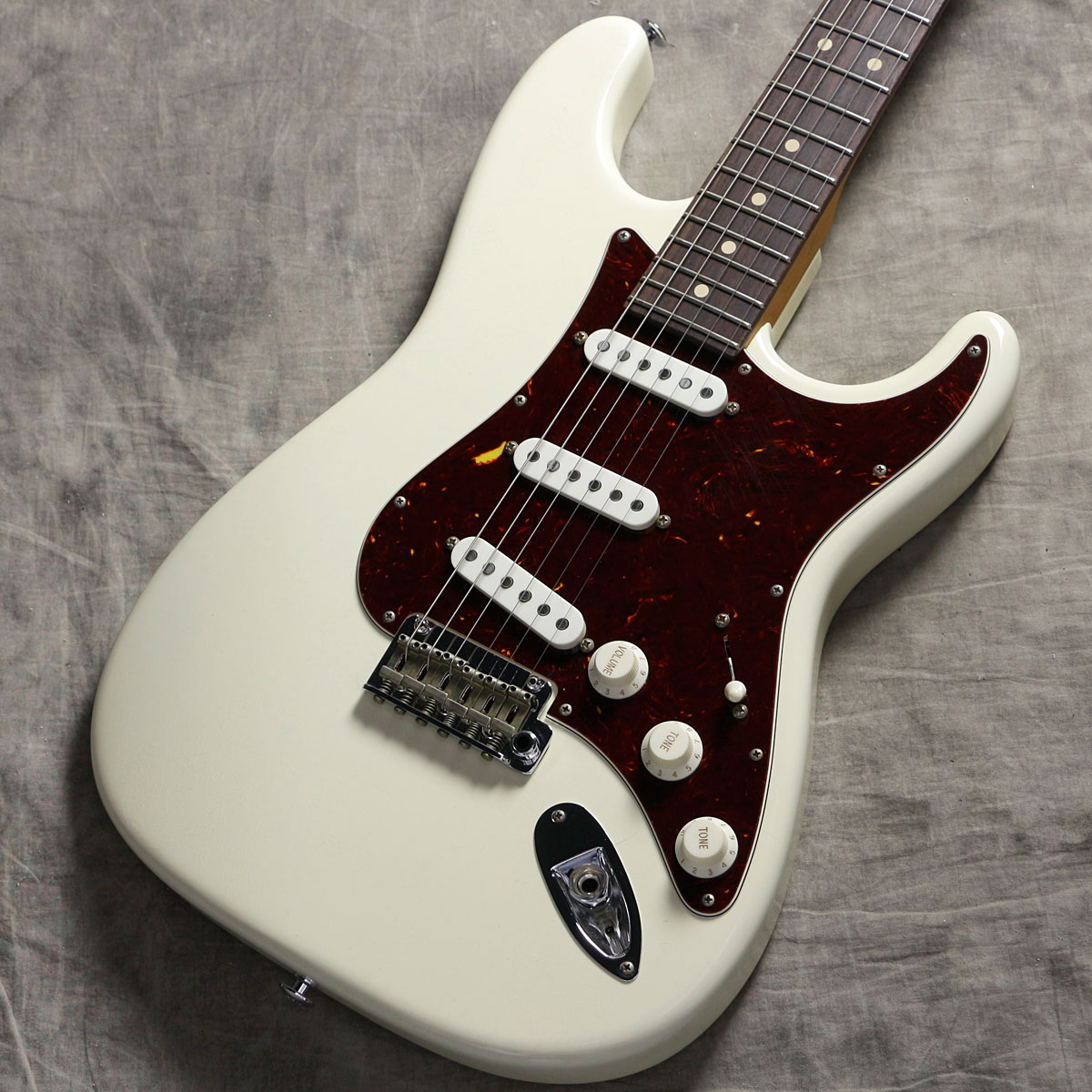 【中古】Suhr / J Select Classic Antique Roasted Maple Neck SSS Olympic White