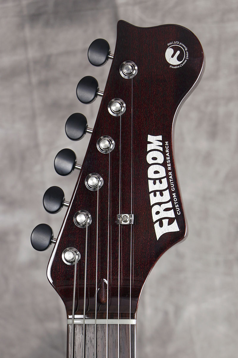 FREEDOM CUSTOM GUITAR RESEARCH / ST Pepper 2H Rose