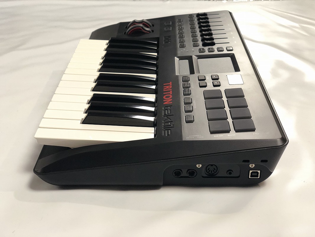 KORG TRITON TAKTILE MIDIキーボード 電子キーボード taktile - USB CONTROLLER KEYBOARD | KORG (USA)