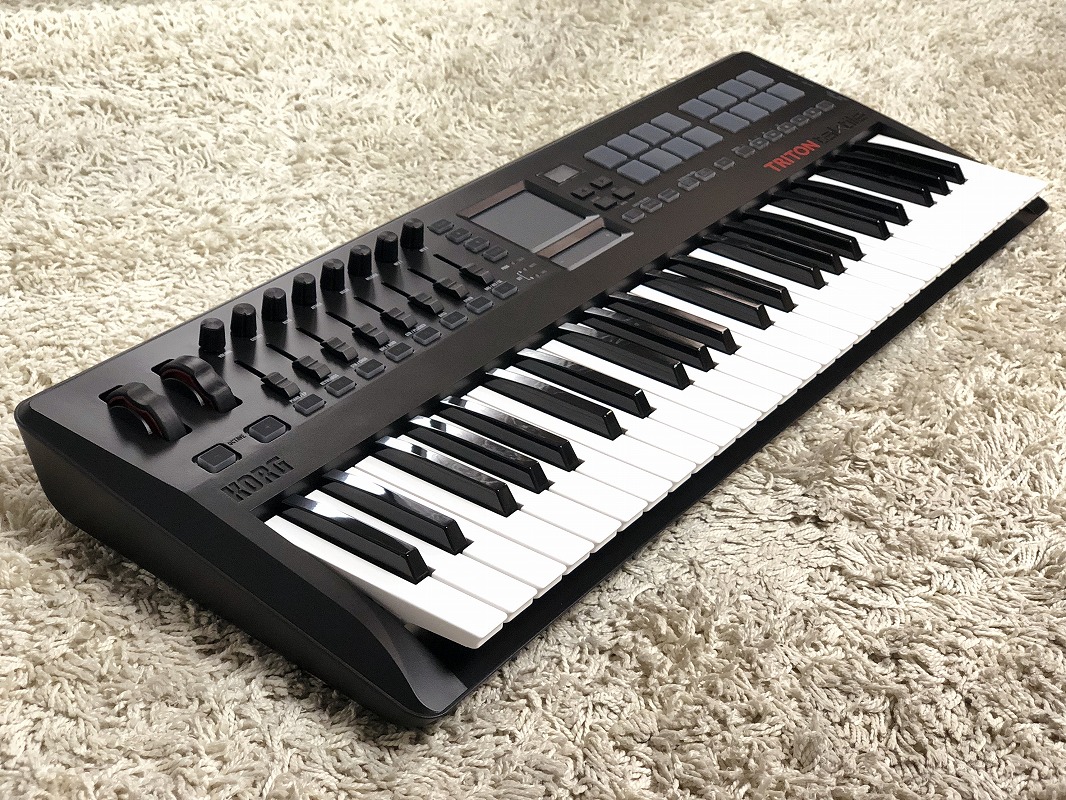 特別価格 KORG TRITON taktile 49 midiキーボード シンセサイザー