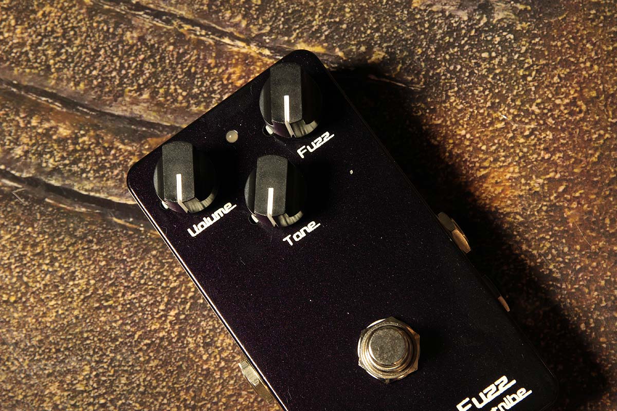 【ファズ】BamBasic Effectribe Multibrid Fuzz BamBasic Effectribe / MULTIBIRD FUZZ 【店頭品処分特価