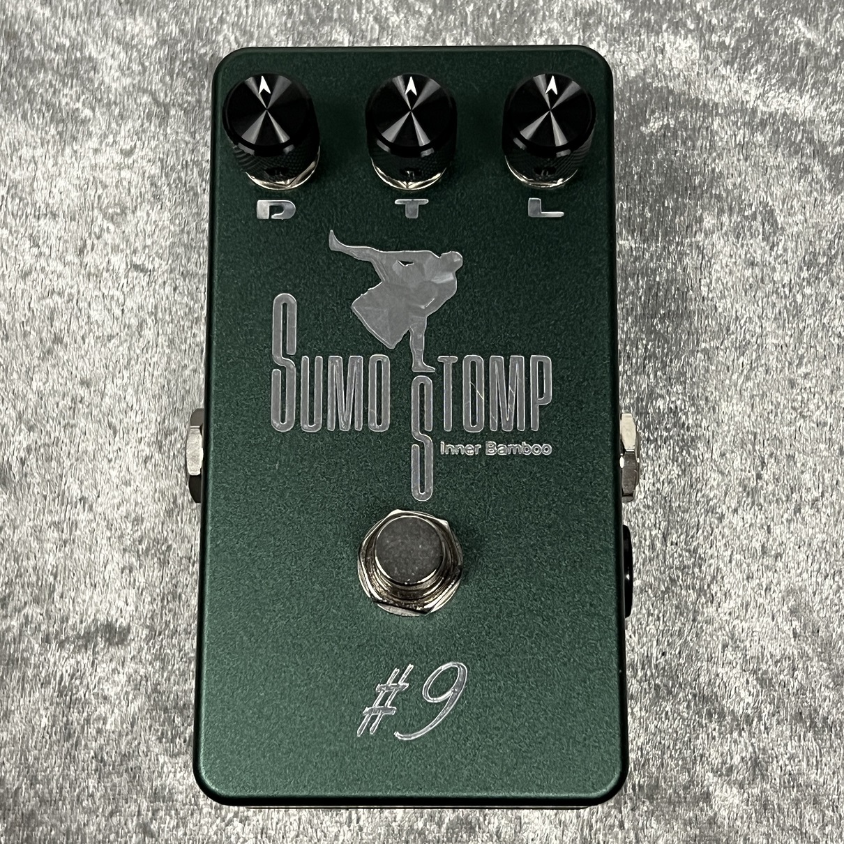 アンプ・エフェクターセール品》SUMO STOMP / #9