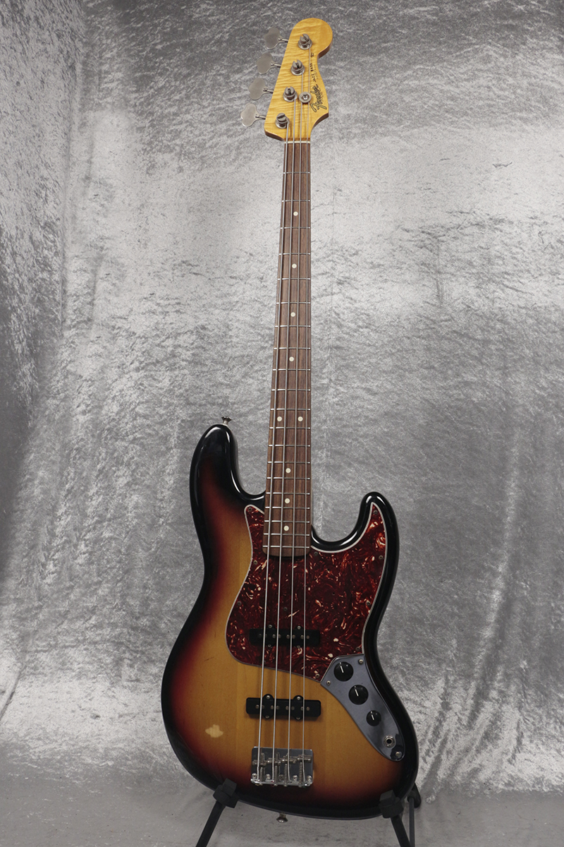 中古】Fender / American Vintage 62 Jazz Bass 3-Color Sunburst