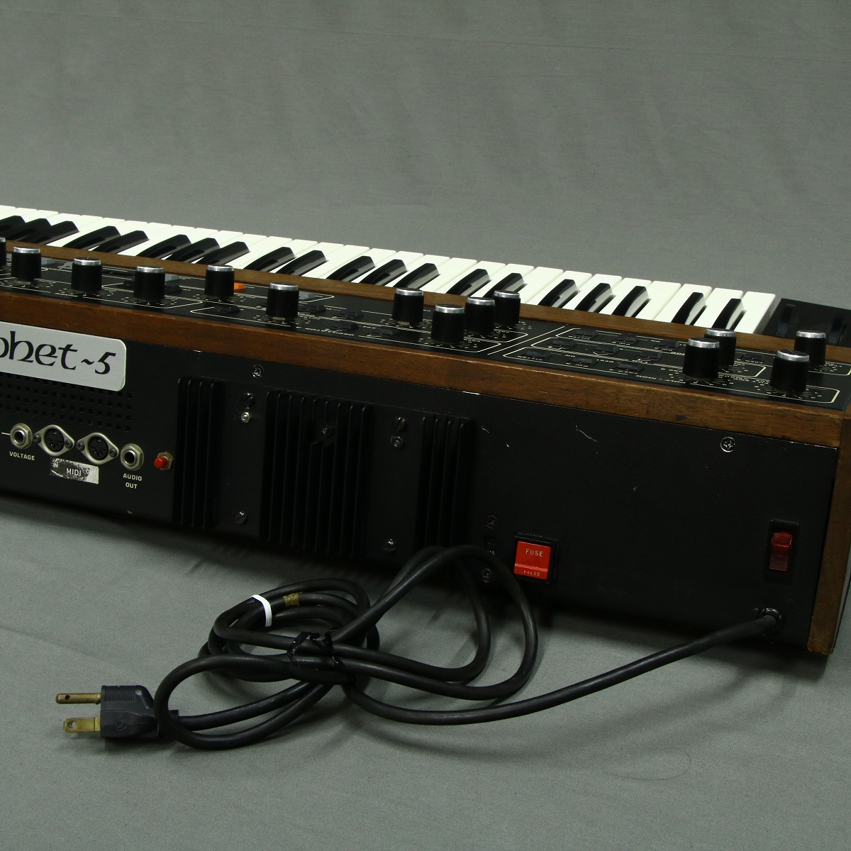 中古】 SEQUENTIAL CIRCUITS INC / PROPHET-5 REV.3 40/MIDI 中古】 SEQUENTIAL CIRCUITS INC / PROPHET-5 REV.3 40/MIDI