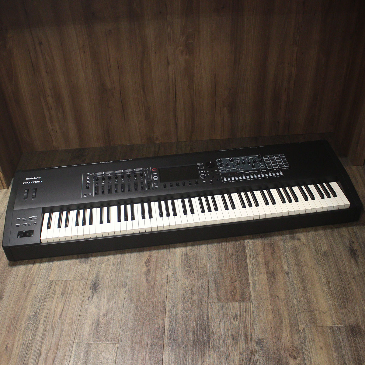 中古】 ROLAND / Fantom-8 【渋谷店】【値下げ】 | イシバシ楽器