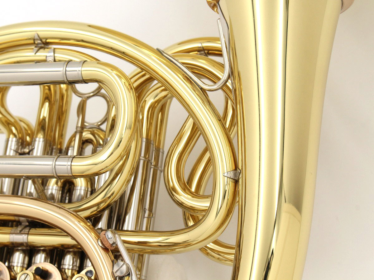 中古】ALEXANDER / フレンチホルン 103MBL ラッカー仕上げ 中古】ALEXANDER / フレンチホルン 103MBL ラッカー仕上げ