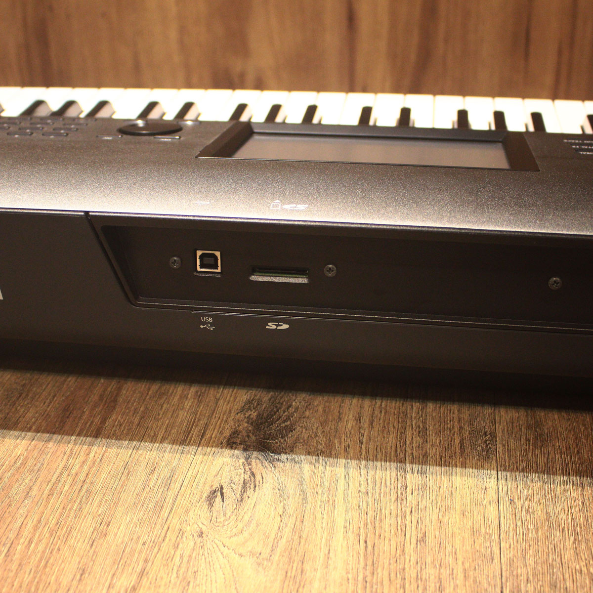 中古】 KORG / KROME EX 88Keys 【渋谷店】【値下げ