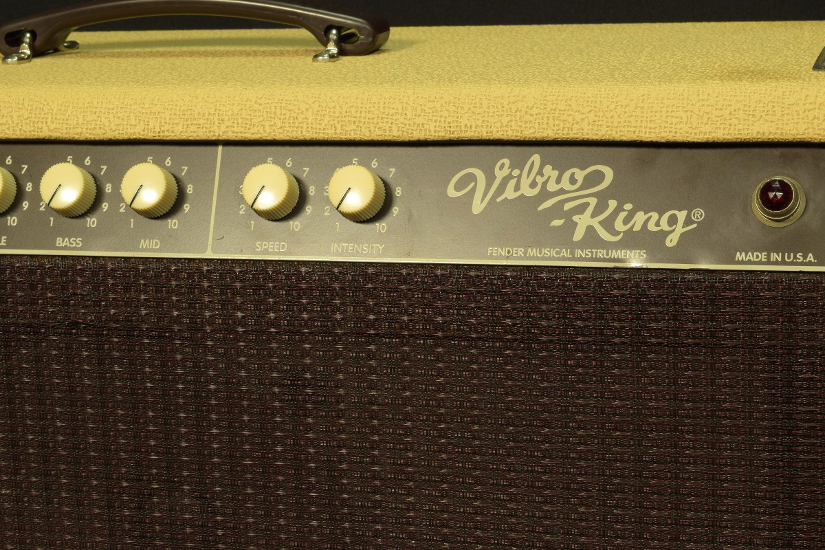 中古】Fender USA フェンダー / Vibro-King 【値下げ