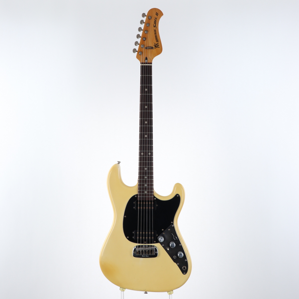 ○MUSICMAN SABRE II エレキギター 動作未確認 ハードケース付